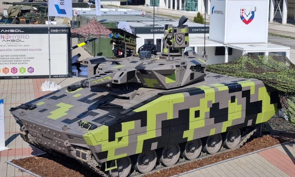 Ενδιαφέρει την Ελλάδα! Το Rheinmetall Lynx IFV χτυπά με Spike ATGM (Βίντεο)